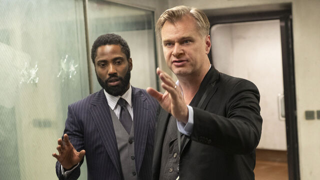 Ever Wonder How Hollywood Economy Works? Here's a Crash Course from Christopher Nolan Ever Wonder How Hollywood Economy Works? Here's a Crash Course from Christopher Nolan
