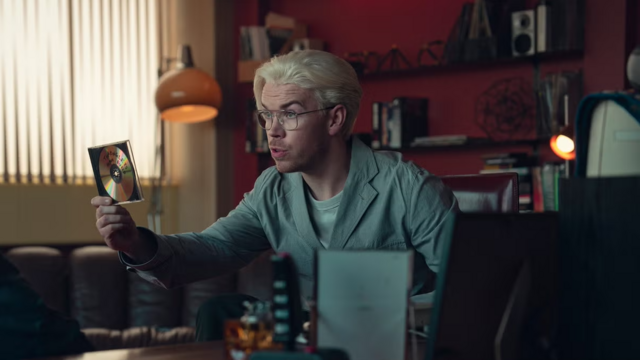 Black Mirror Season 7 Is Finally Here: Is the New Chapter Worth-Watching? Black Mirror Season 7 Is Finally Here: Is the New Chapter Worth-Watching?