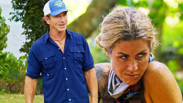 Carolyn Telling Jeff She's Annoyed With Him? Instant Survivor 44 Gold Carolyn Telling Jeff She's Annoyed With Him? Instant Survivor 44 Gold