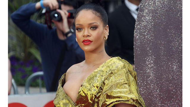 Free the Nipple: A-Listers Who Embrace the No-Bra Look Free the Nipple: A-Listers Who Embrace the No-Bra Look