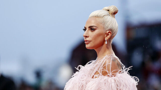 Think Pink! 8 Times Celebrity Dresses Made a Statement in the Fashion World