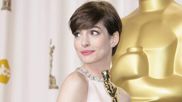 The 10 Most Eye-Rolling Celebrity Red Carpet Outfits Ever