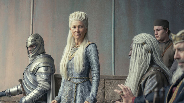 Fans Say Rhaenys' Dragon Scene Was One of the Worst HotD Moments: Here's Why Fans Say Rhaenys' Dragon Scene Was One of the Worst HotD Moments: Here's Why