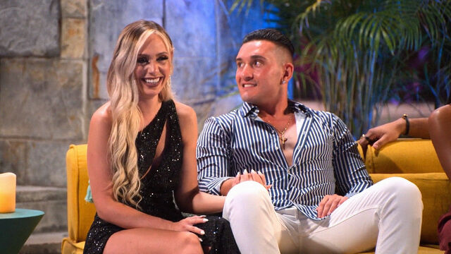 Perfect Match Fans Convinced Kariselle & Joey Faked Their Relationship to Win