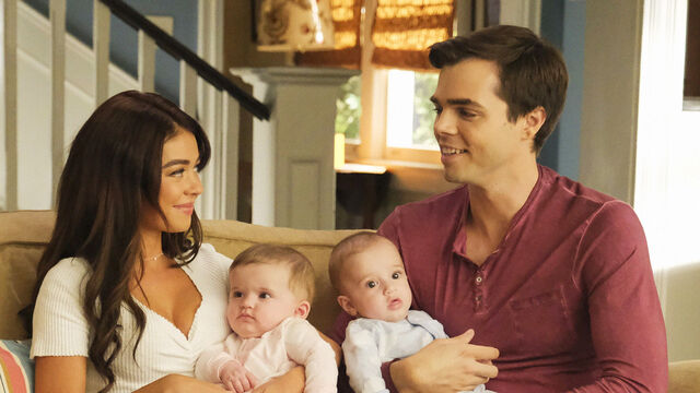 Modern Family Foreshadowed Its Most Annoying Twist All the Way Back in the Pilot