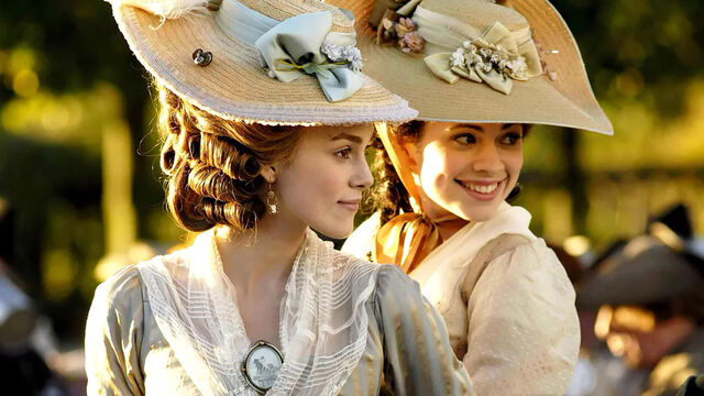 Get Lost in History With These 5 Captivating Romantic Dramas