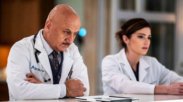 Anupam Kher's Tragedy Was the Reason Why Vijay Kapoor Left New Amsterdam Anupam Kher's Tragedy Was the Reason Why Vijay Kapoor Left New Amsterdam