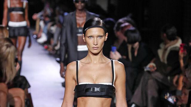 10 Spring-Summer 2023 Fashion Trends Straight From the Runway 10 Spring-Summer 2023 Fashion Trends Straight From the Runway