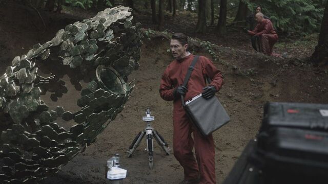 Debris and 3 Other Lesser Known but Worthy Sci-Fi TV Series Made in the Best Traditions of the Genre Debris and 3 Other Lesser Known but Worthy Sci-Fi TV Series Made in the Best Traditions of the Genre