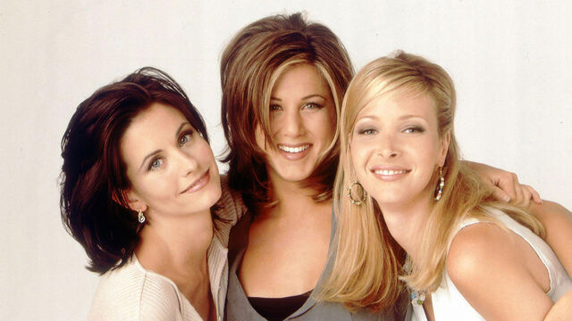 7 Funniest Unscripted Friends Moments That Were Kept in the Show