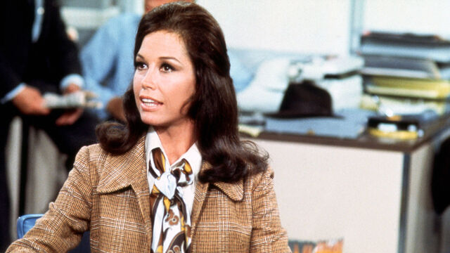 7 Best (But Lesser-Known) Sitcoms Like Seinfeld, According to Reddit 7 Best (But Lesser-Known) Sitcoms Like Seinfeld, According to Reddit