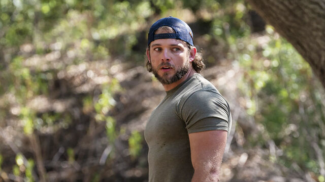 SEAL Team Fans Losing It Over Max Thieriot's Incredible Body Transformation SEAL Team Fans Losing It Over Max Thieriot's Incredible Body Transformation