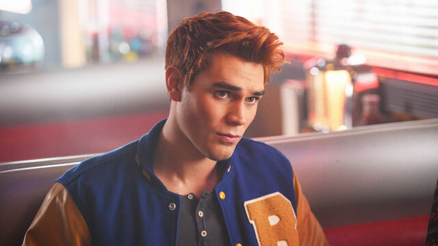 5 Times Riverdale Cast Threw Major Shade at the Show