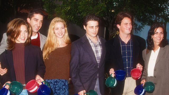 5 Reasons Why Even Gen Z Loves Friends (Despite Every Joke That Aged Poorly)