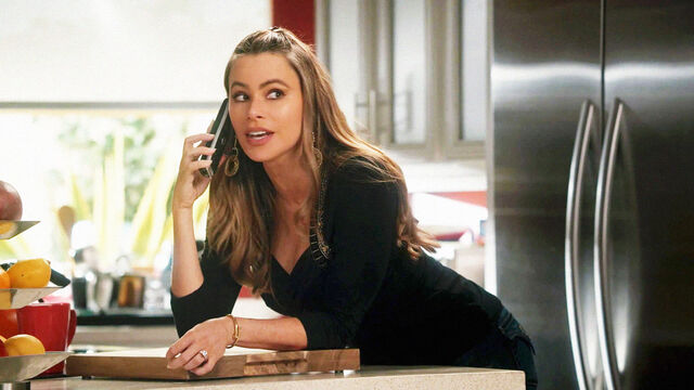 With $180 Mil Net Worth, Here's How Much Sofia Vergara Made From Modern Family With $180 Mil Net Worth, Here's How Much Sofia Vergara Made From Modern Family