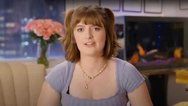 SNL Got Itself a Double Threat Star: Chloe Troast Has Pipes SNL Got Itself a Double Threat Star: Chloe Troast Has Pipes