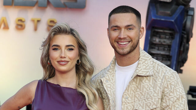 All the Hints at Love Island's Ron and Lana Breakup Everyone Missed All the Hints at Love Island's Ron and Lana Breakup Everyone Missed