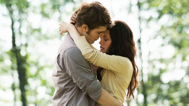 Did the Twilight Crew Predict Robsten's Messy Breakup?