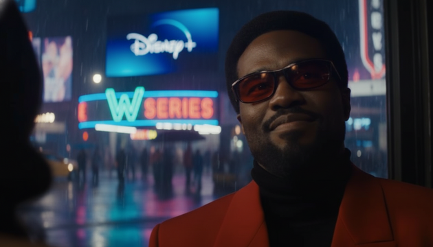 Wonder Man Star Teases A Meta, Tongue-In-Cheek MCU Series That Takes On Superhero Fatigue