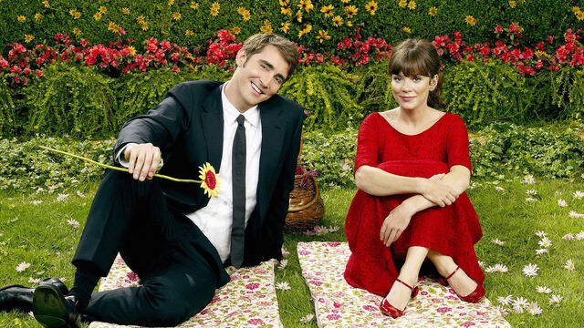 7 Best Sitcoms Canceled Too Soon, According to Reddit