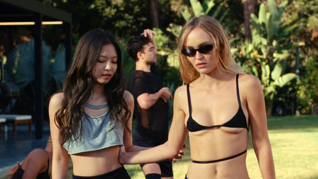 Lily-Rose Depp Easily Outshines Jennie in One of the Girls: Listen to the Official Audio Lily-Rose Depp Easily Outshines Jennie in One of the Girls: Listen to the Official Audio