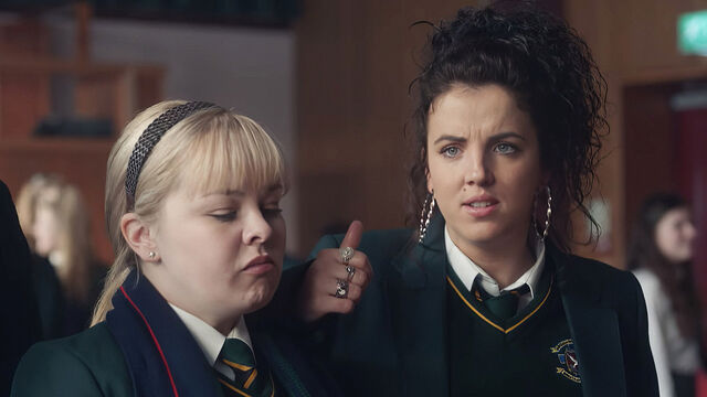5 'Girly' Shows That Men Secretly Binge-Watch When No One's Looking 5 'Girly' Shows That Men Secretly Binge-Watch When No One's Looking