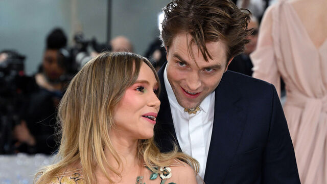 Ultimate 'Aww' Moment: Robert Pattinson's Adorable Support for Suki Waterhouse Ultimate 'Aww' Moment: Robert Pattinson's Adorable Support for Suki Waterhouse
