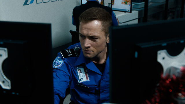 If Die Hard Is Your Christmas Spirit Animal, This No. 1 Netflix Flick Is a Must-See