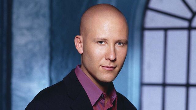 The Real Reason Michael Rosenbaum Left Smallville After Season 7