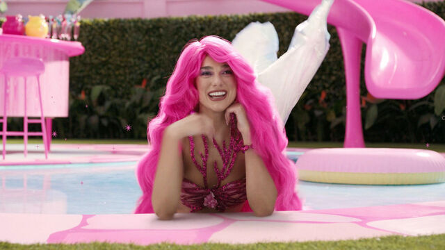 Here's What Convinced Dua Lipa to Work with Greta Gerwig on Barbie Here's What Convinced Dua Lipa to Work with Greta Gerwig on Barbie