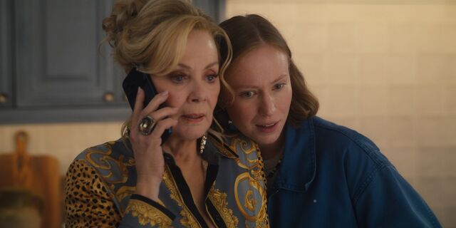 Jean Smart Did Not Beat Julia Louis-Dreyfus, and the Emmy Database Cannot Agree With Itself