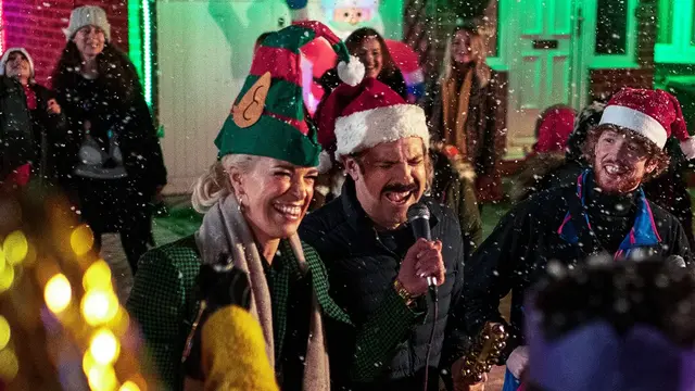 Ted Lasso and 4 Other TV Shows With the Most Heartwarming Christmas Episodes