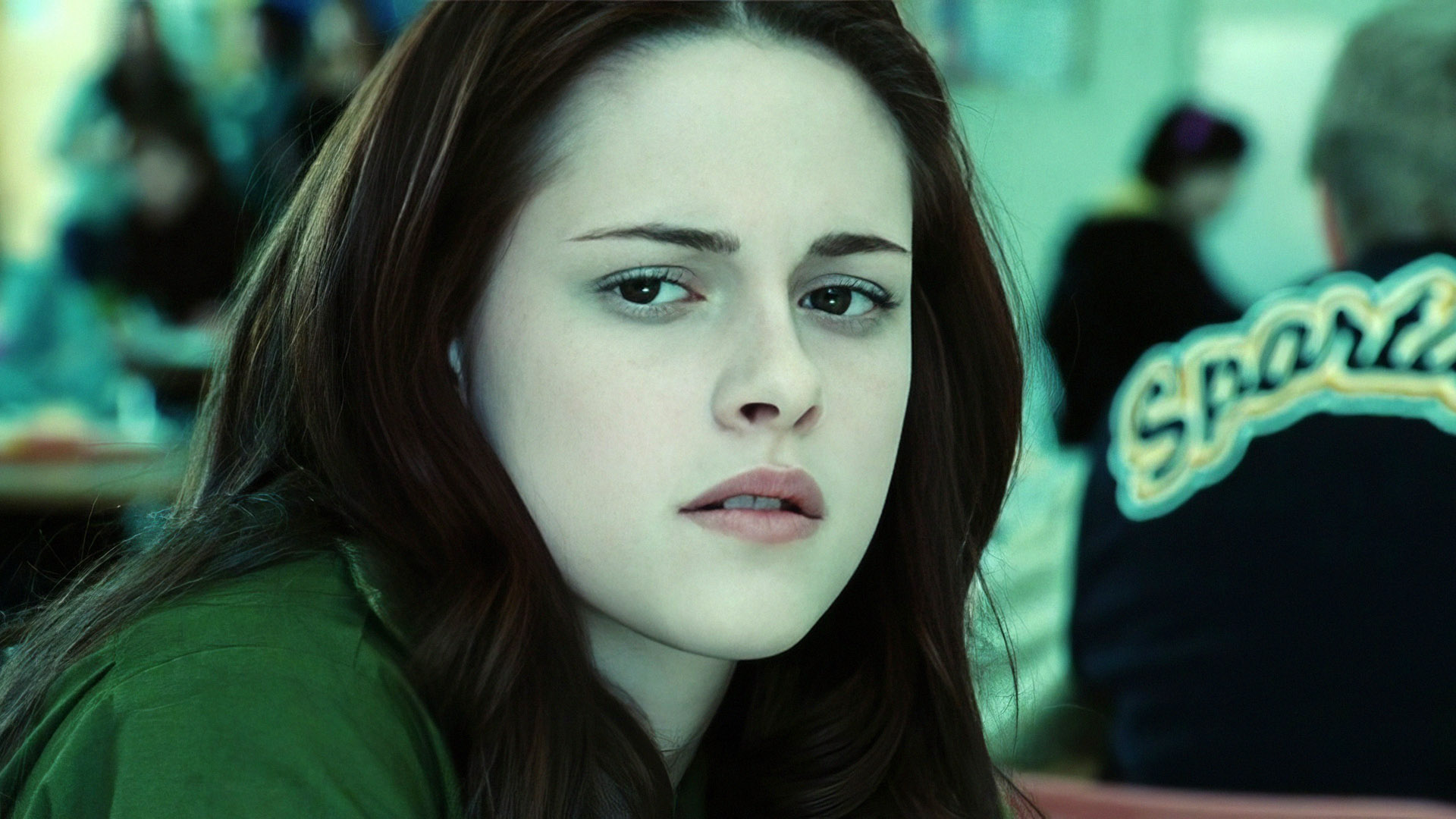 7 Actresses Who Could Outshine Kristen Stewart as Bella in Twilight TV Series 