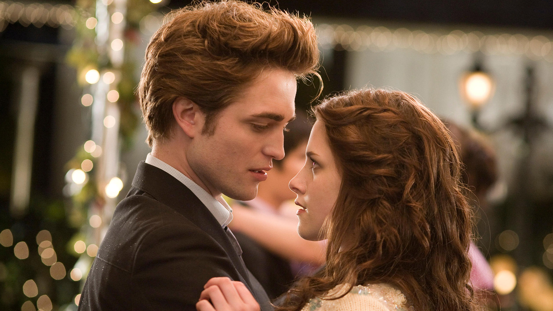 The Richest Twilight Actors, Ranked From Lowest to Highest