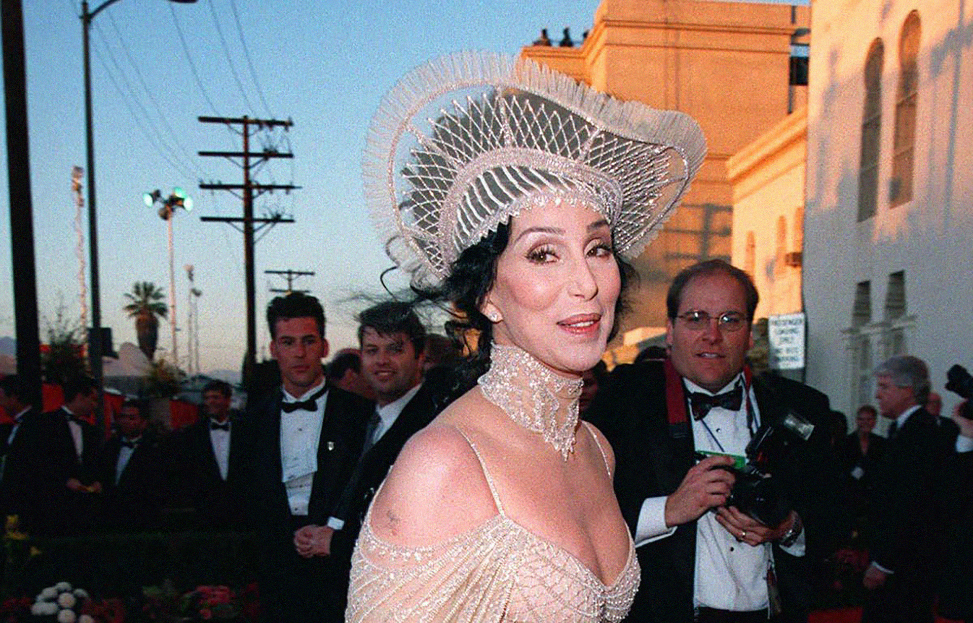 Who Wore it Best? The 10 Most Iconic Oscar Red Carpet Looks of the 90s