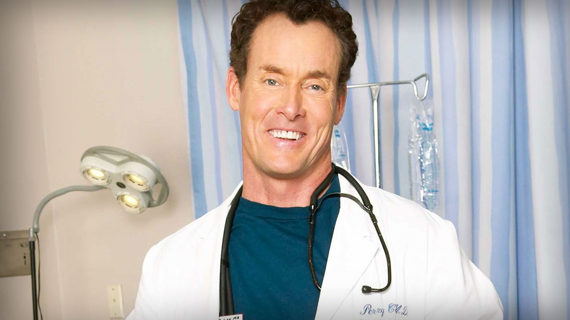 Scrubs Revival Brings Back John C. McGinley As Dr. Cox
