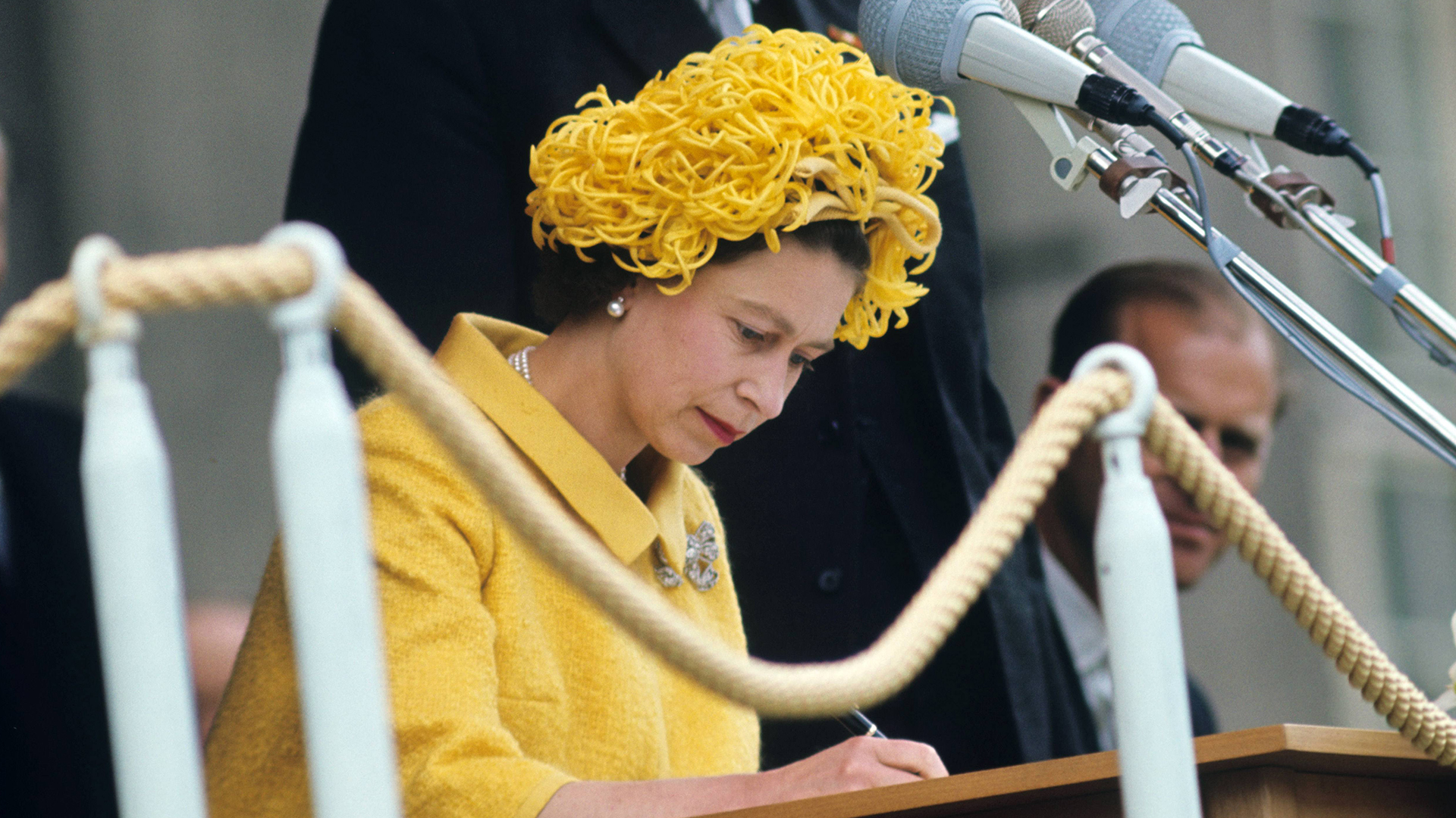 Here's Why Elizabeth II Always Wore Bright Colours