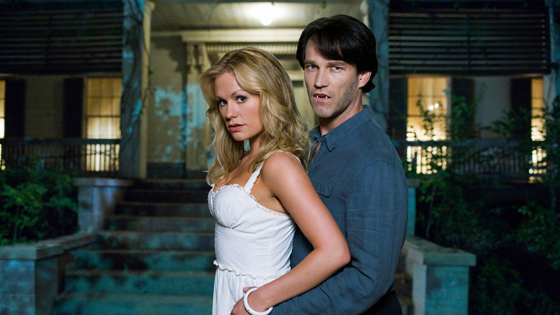 True Blood's Paquin & Moyer Tried to Hide On-Set Romance, But Everyone Knew Immediately