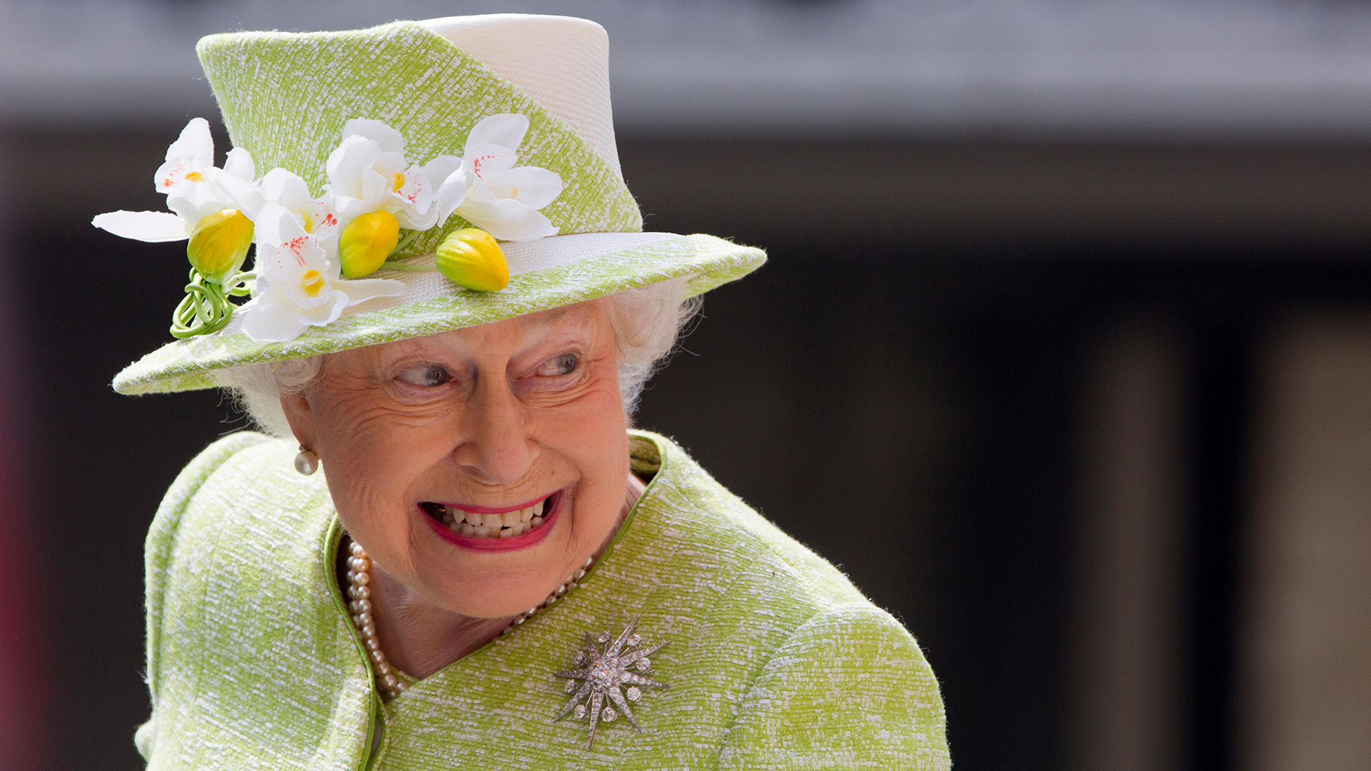 10 Health Tips to Live Past 90 from the Queen