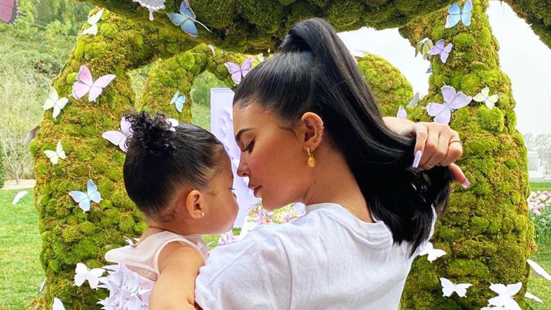 The 5 Most Expensive Outfits Worn By The Kardashian Kids, Ranked