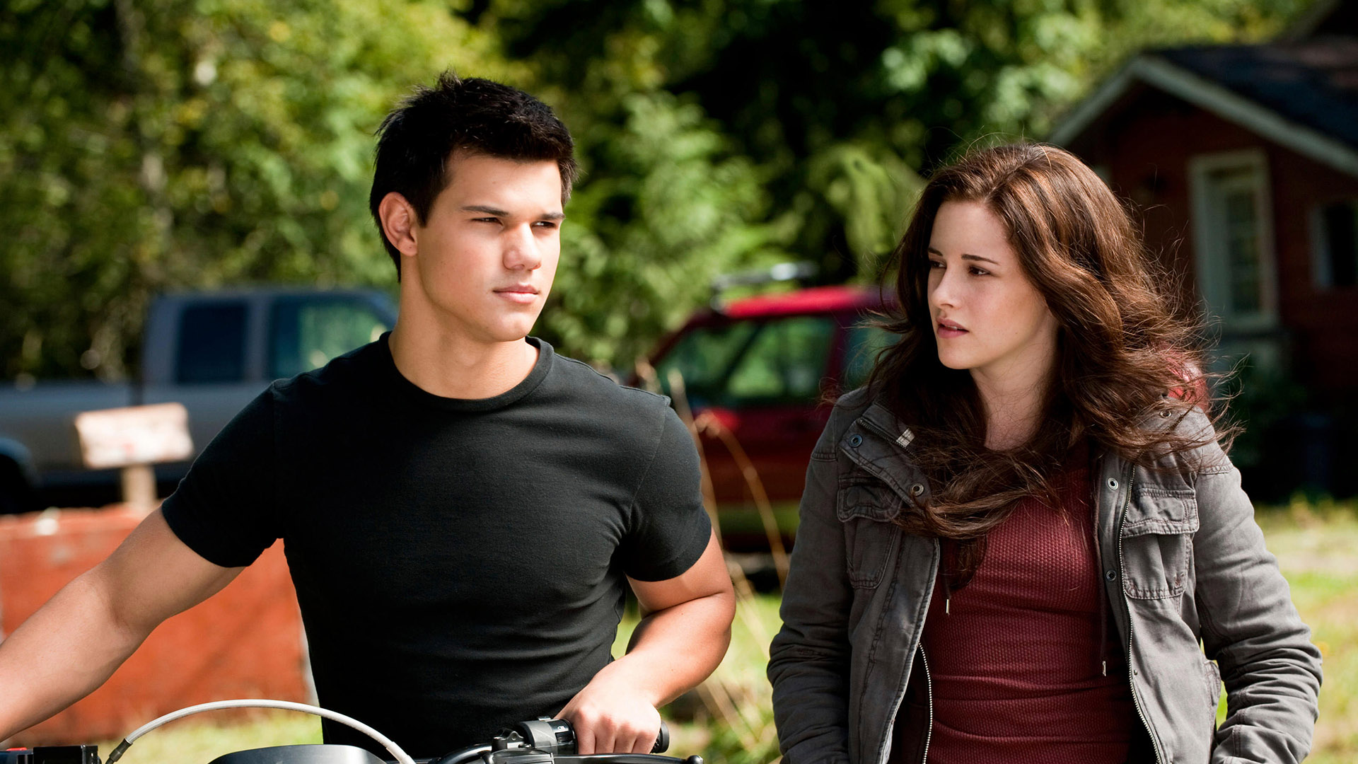 15 Years Later, Here's Taylor Lautner's Unfiltered Thoughts on Twilight