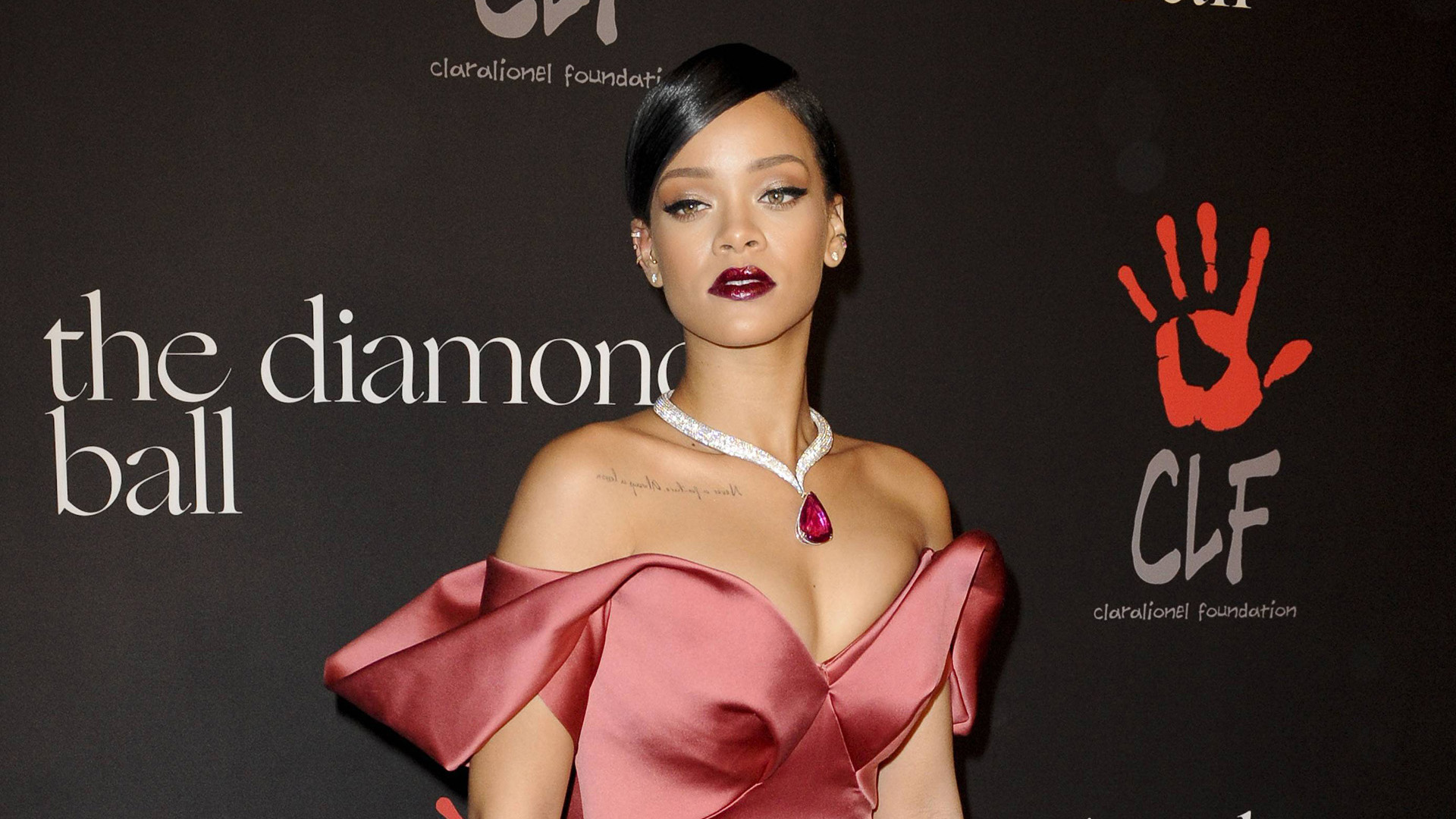 Fancy Some Bling? Check Out These Celebrity Jewelry Pieces Worth More Than Your House