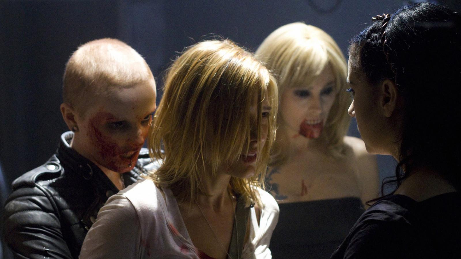 6 Vampire Movies So Cringy, They Make Twilight Look Like a Masterpiece - image 4