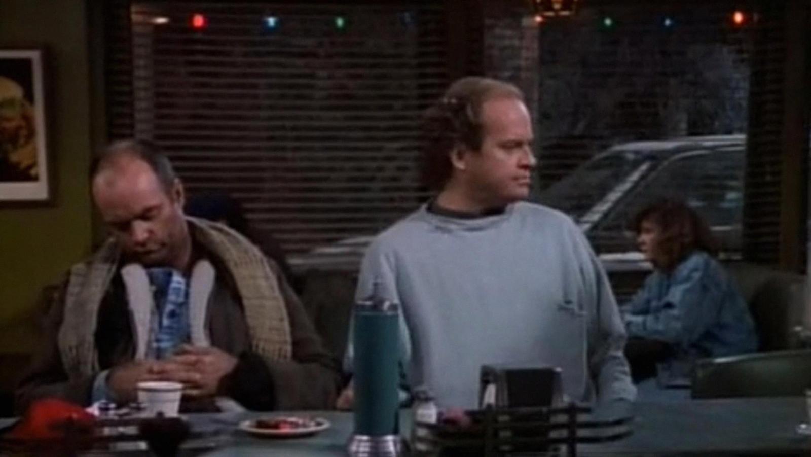 Frasier's 5 Best Christmas Episodes to Satisfy Your Nostalgia - image 2