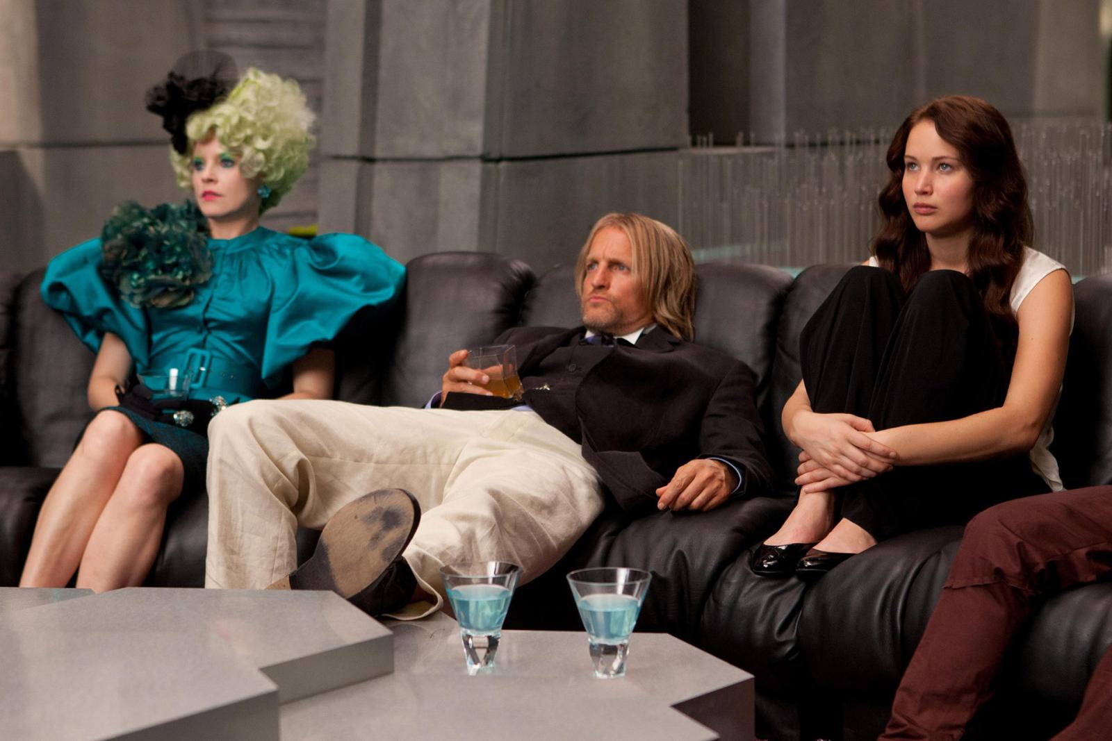 Katniss 'Real' Age in Hunger Games Makes This Scene Way More Creepy - image 1