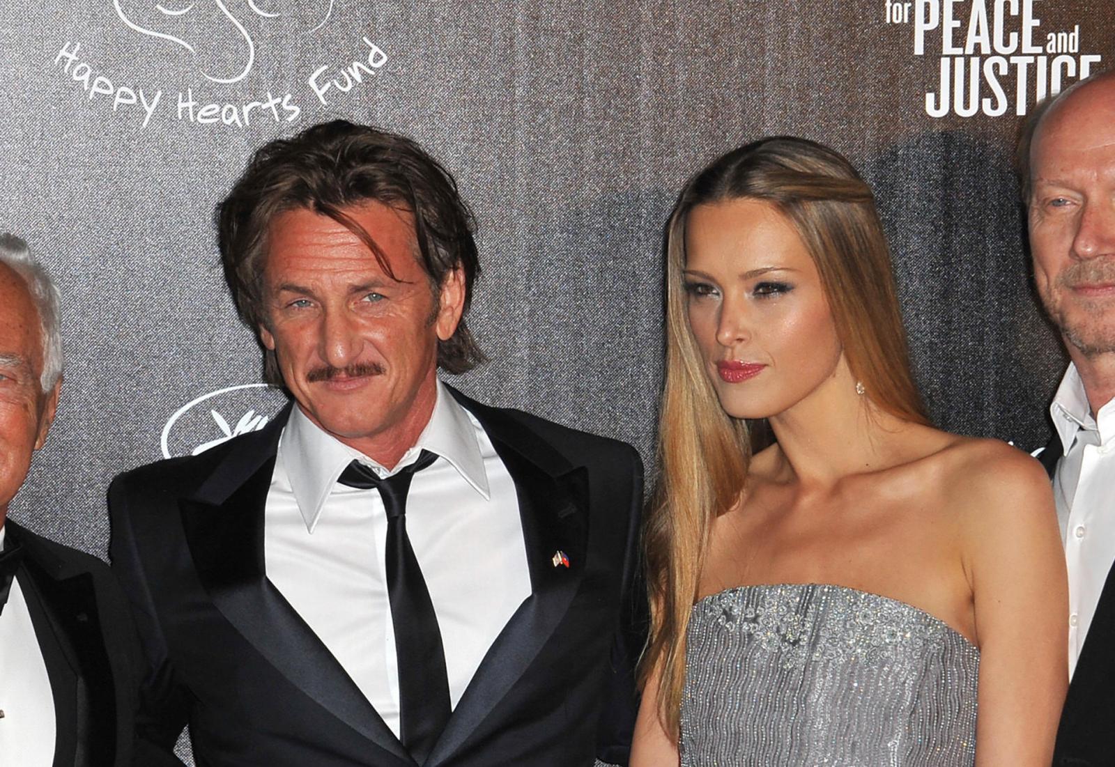 Sean Penn's Love Life: More Complicated Than His Acting Roles - image 5