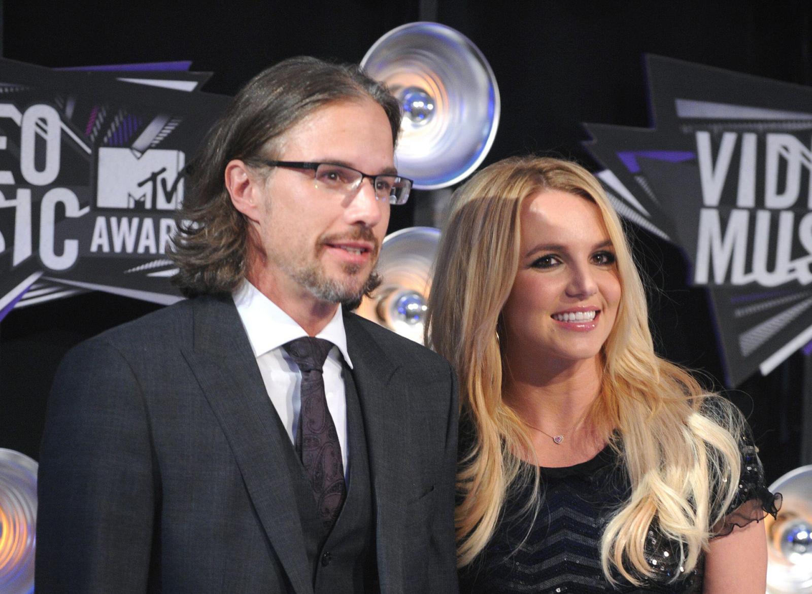 Britney Spears' Relationship Timeline: A Journey Through Heartbreak - image 5