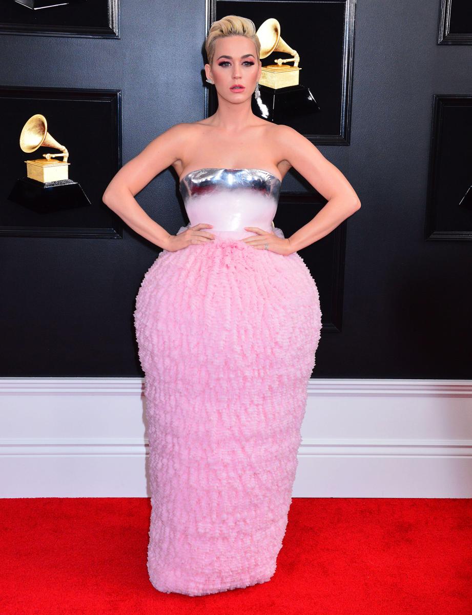 Worst-Dressed at the Grammys: The 10 Most Controversial Outfits of All Time - image 10