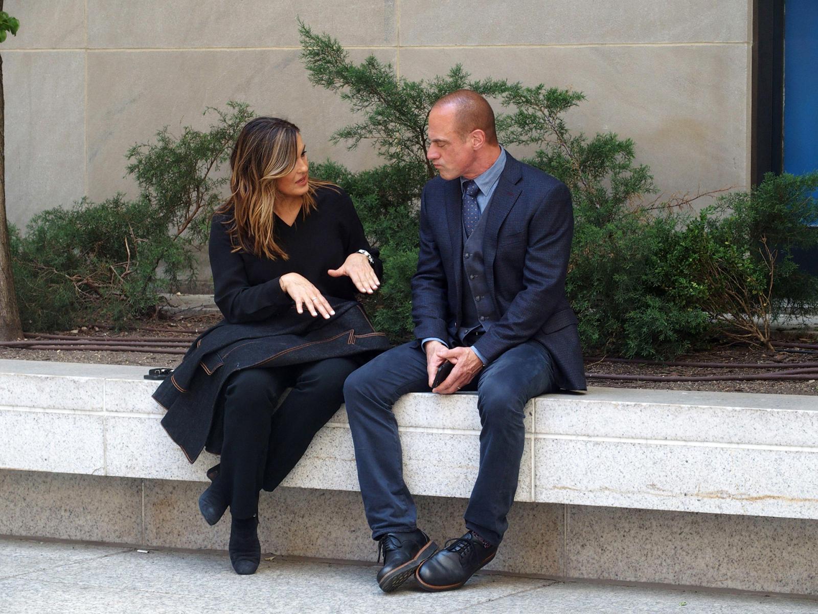 Was Elliot & Olivia’s Relationship Actually Retconned on SVU? - image 1