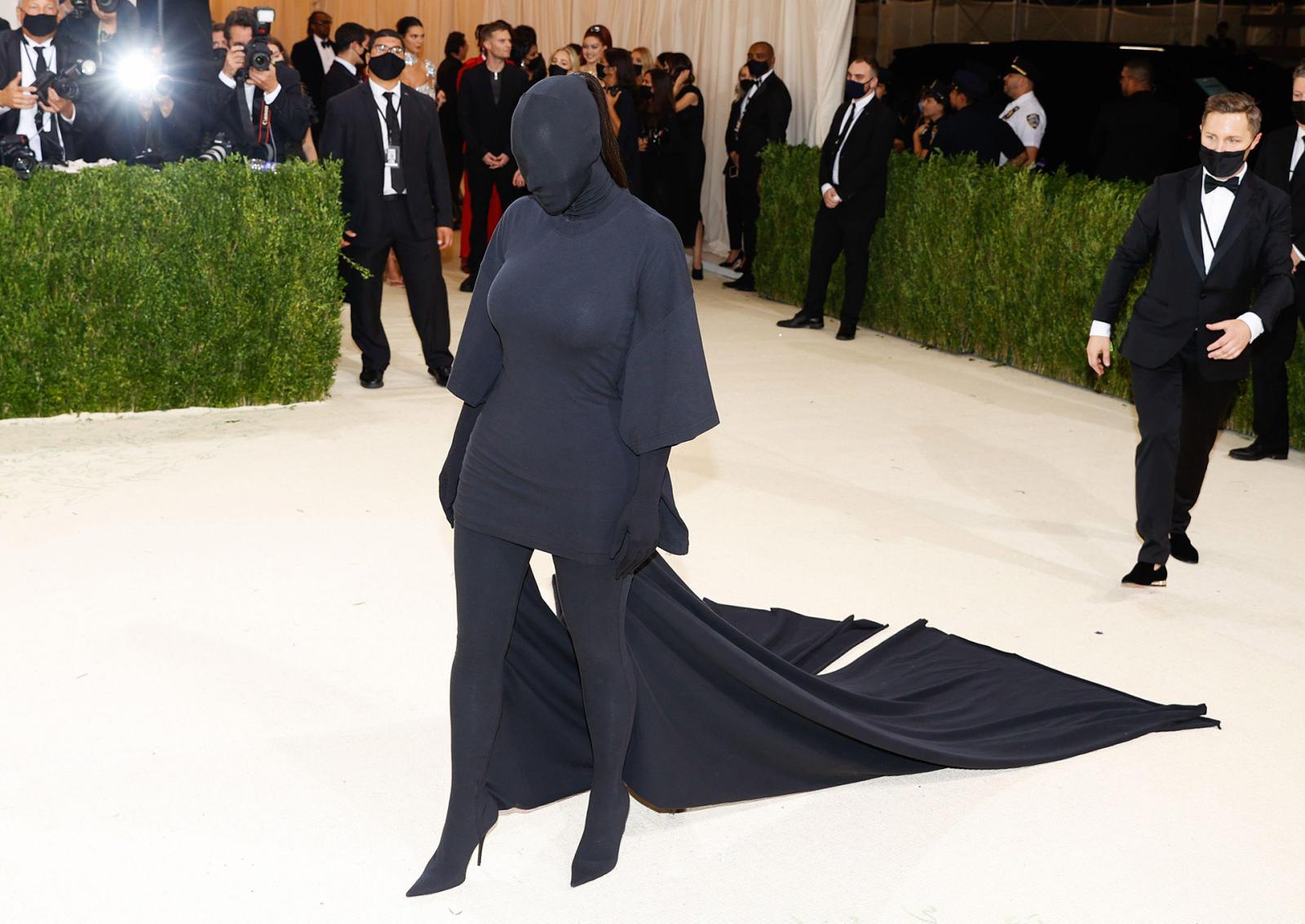 See Kim Kardashian's 3 Most Controversial Met Gala Looks (Marilyn Gown Excluded) - image 3